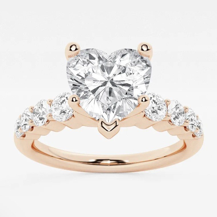 Heart-shape diamond engagement ring in rose gold
