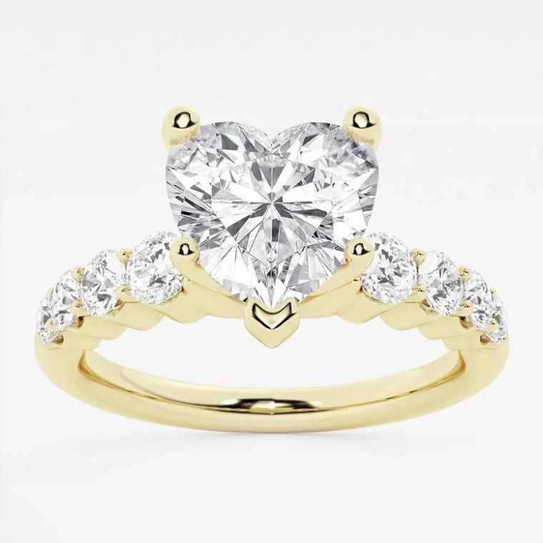 Heart-shape diamond engagement ring in yellow gold