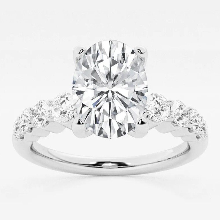Oval-cut diamond engagement ring in white gold
