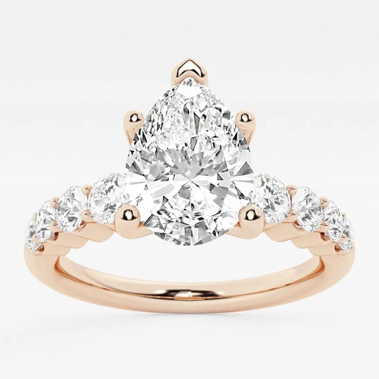 Pear-shape diamond engagement ring in rose gold