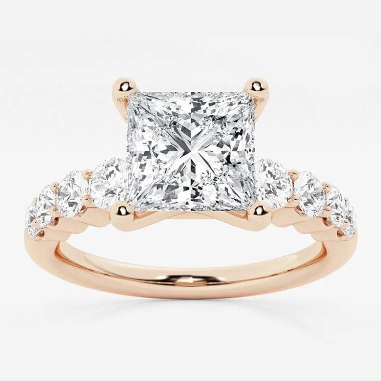 Princess-cut diamond engagement ring in rose gold