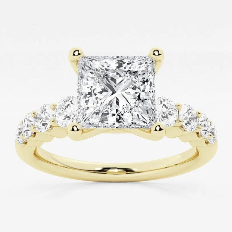 Princess-cut diamond engagement ring in yellow gold