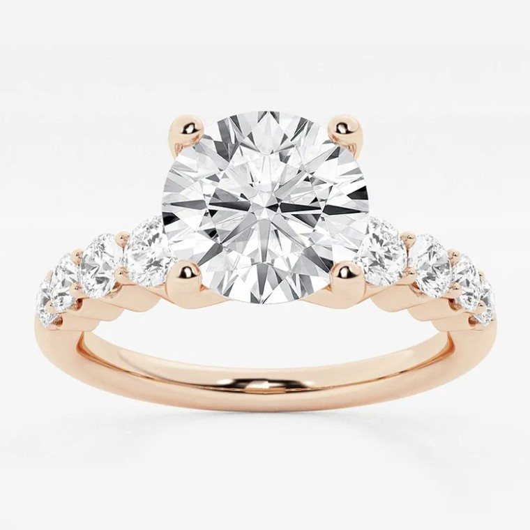 Round-cut diamond engagement ring in rose gold