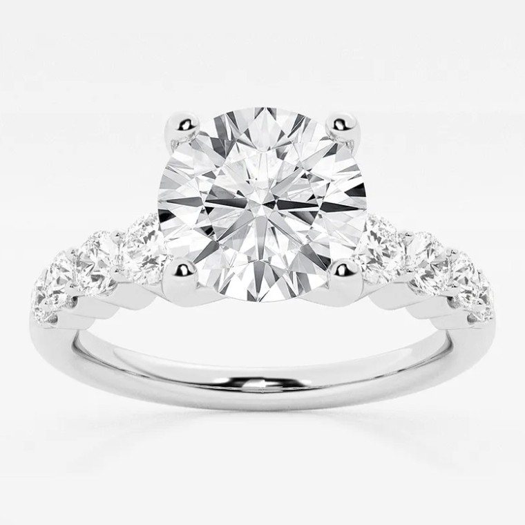 Round-cut diamond engagement ring in white gold