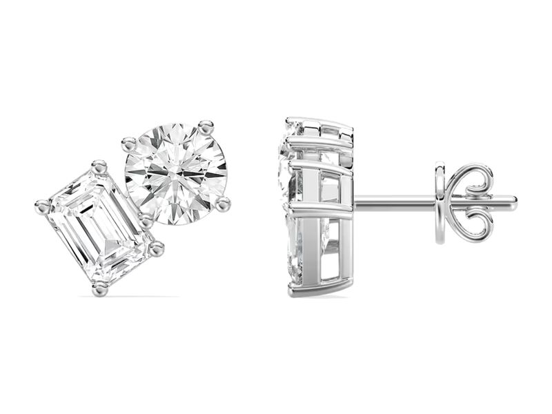 Emerald & Round Toi et Moi Studs in white gold, side view