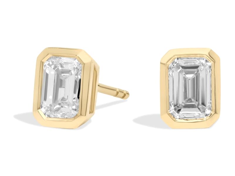 Emerald Bezel Studs in yellow gold