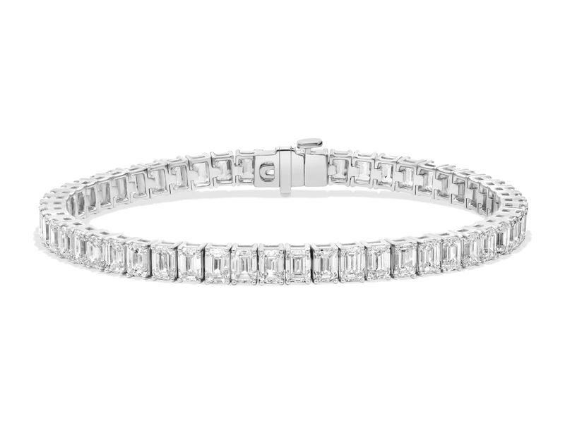 Emerald-Cut Tennis Bracelet in white gold