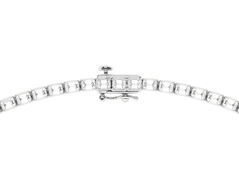 Emerald-Cut Tennis Necklace in white gold, clasp close-up