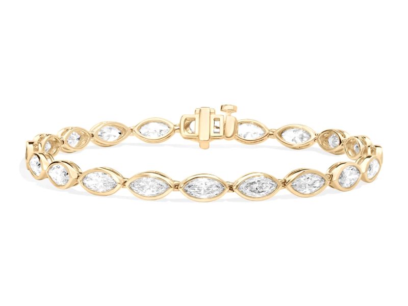 Marquise Bezel Bracelet in yellow gold