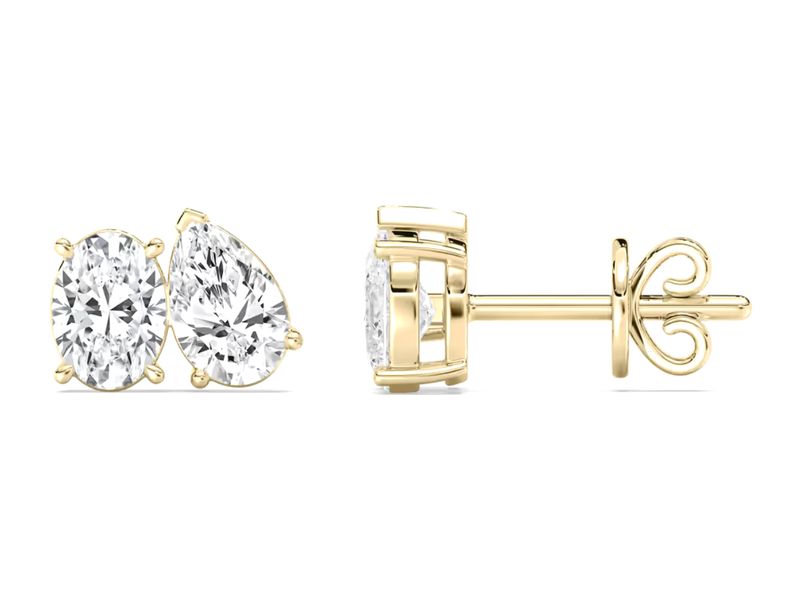 Two-Stone Toi et Moi Studs in yellow gold, side view